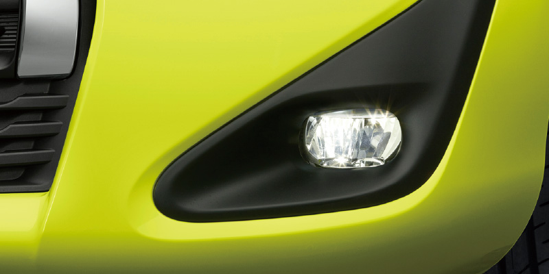 フロントフォグランプ